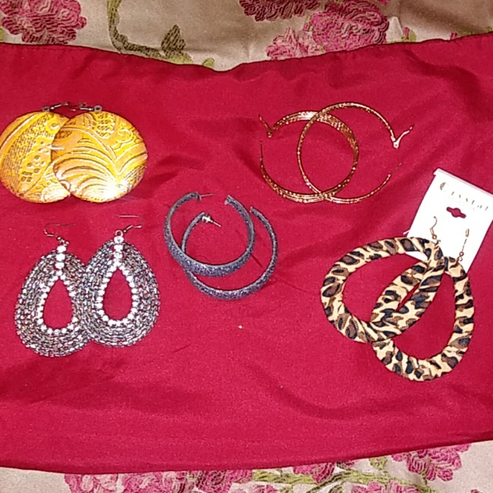 Assortment of hanging earrings
